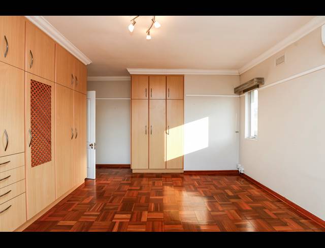 2 BEDROOM APARTMENT FOR SALE IN GLENWOOD